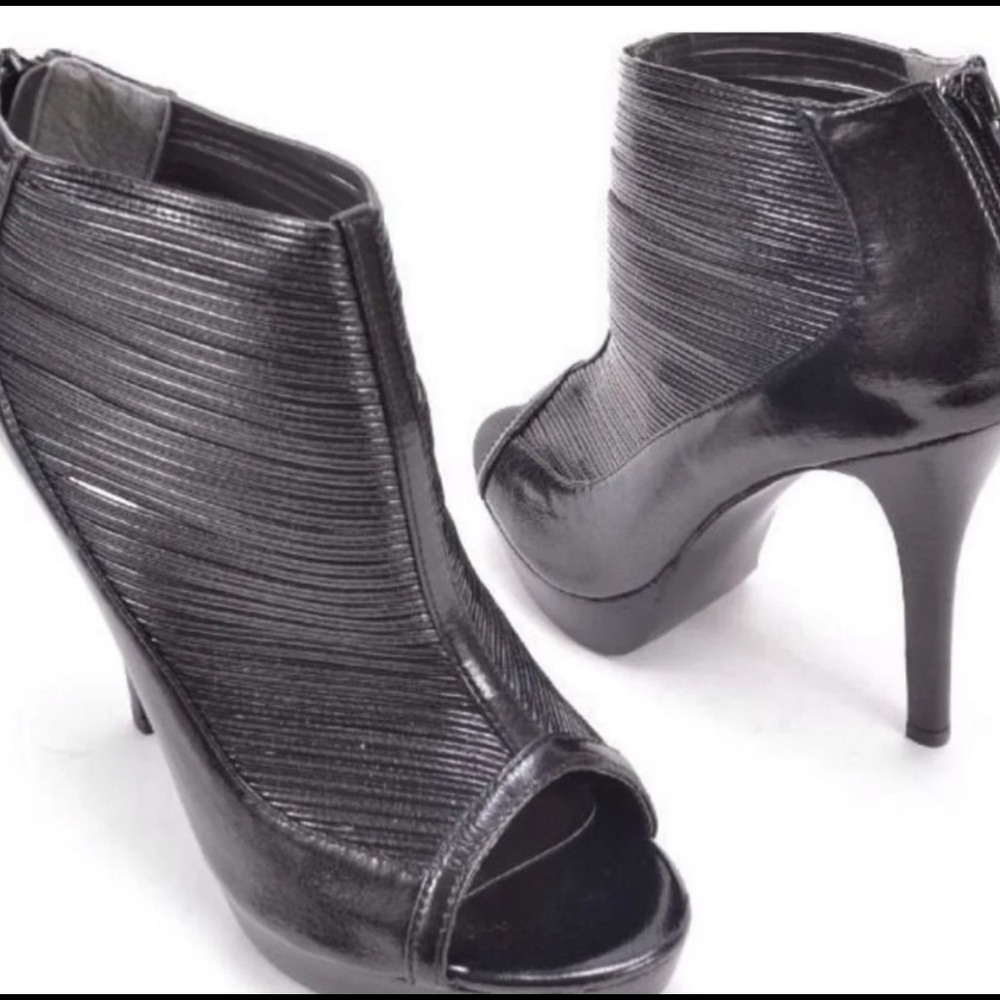 Carlos By Carlos Santana Women's 'Rome' heel